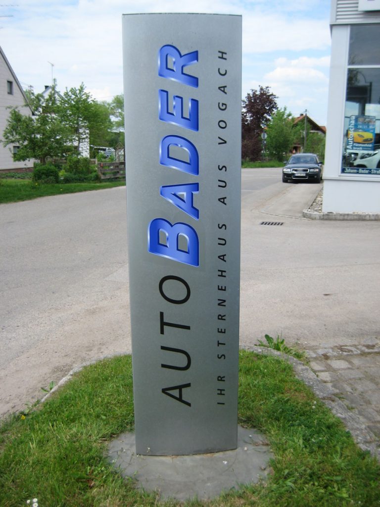 Werbeschild Autohaus Bader
